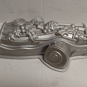 Nordic Ware Yule Log Pan Christmas